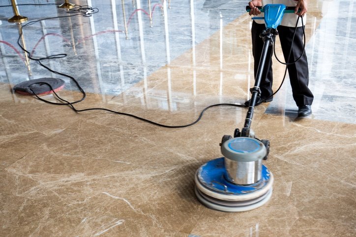 Consejos prácticos para limpieza de pisos en el hogar